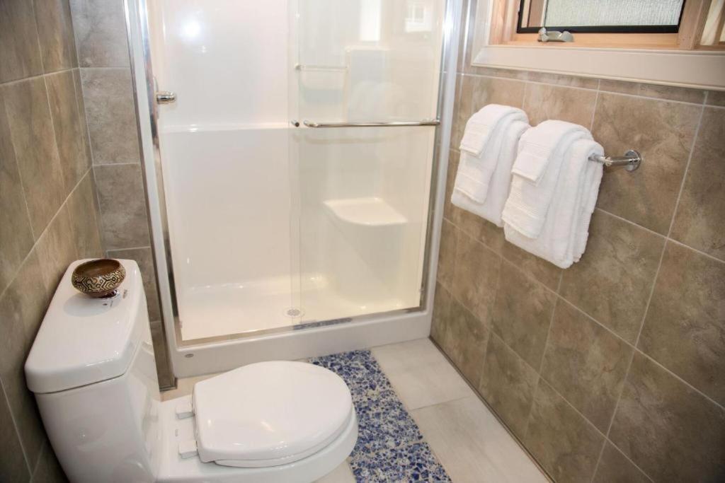 The Sentinel Hotel Kaslo Ngoại thất bức ảnh